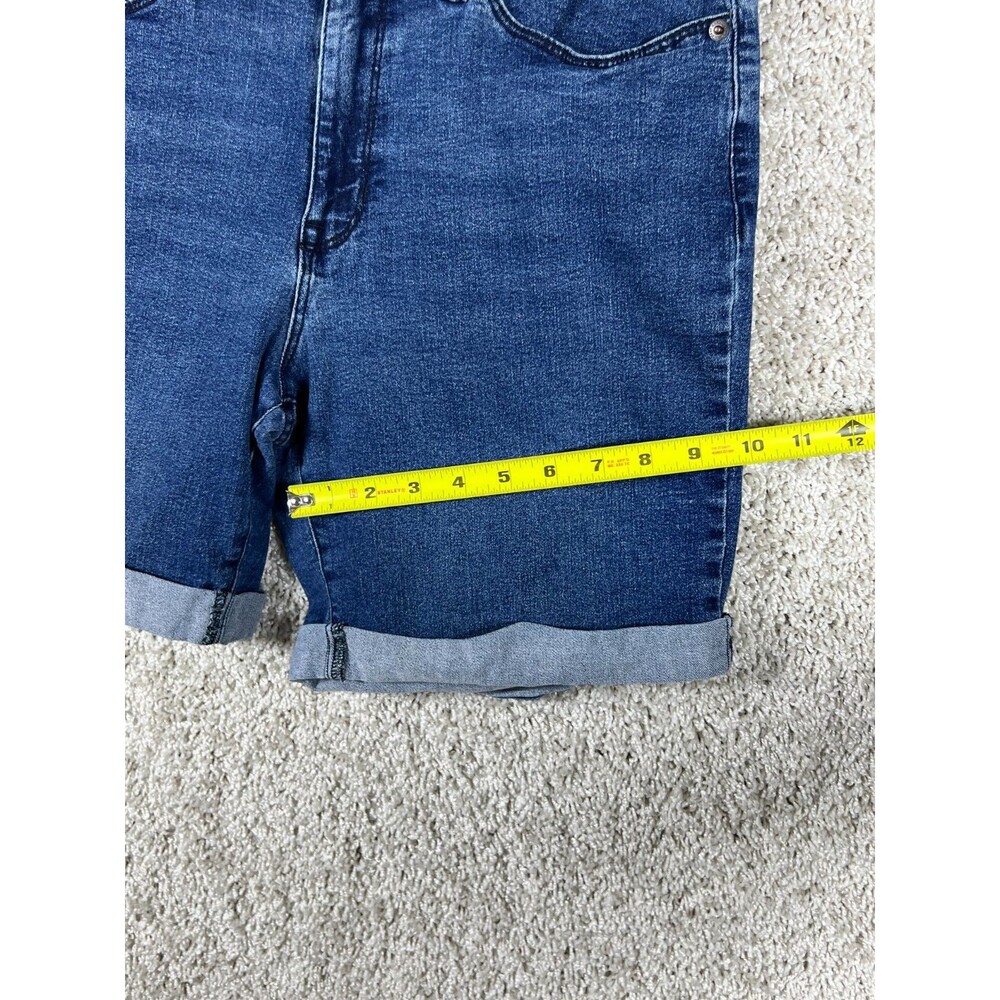 DKNY Jeans Women Denim Shorts Cuffed Stretch Blue Size 8 Casual Summer - Picture 3 of 9